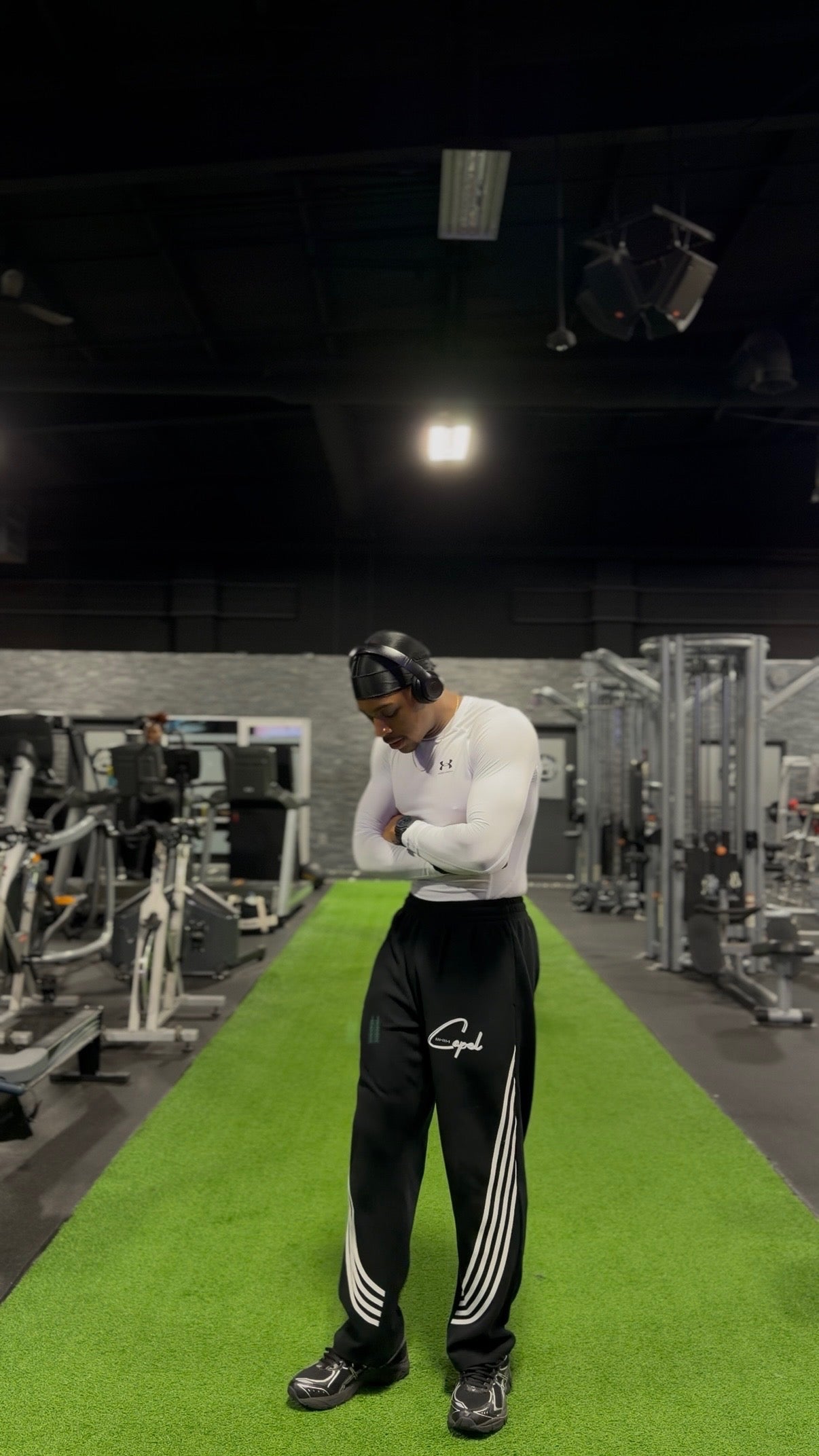 CAPÉL Curved Stripe Straight Sweatpants #1